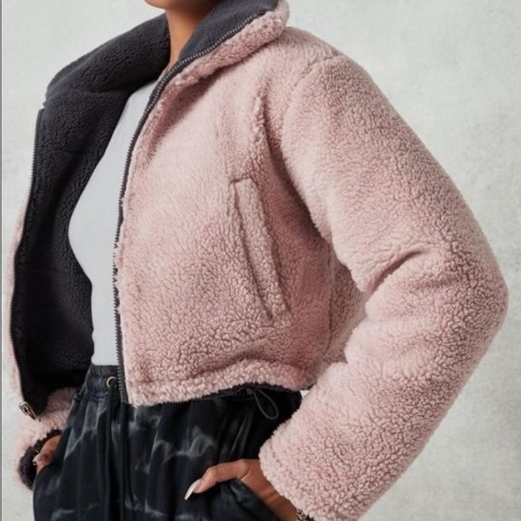 Reversible Jacket (cropped) - Picture 3 of 5